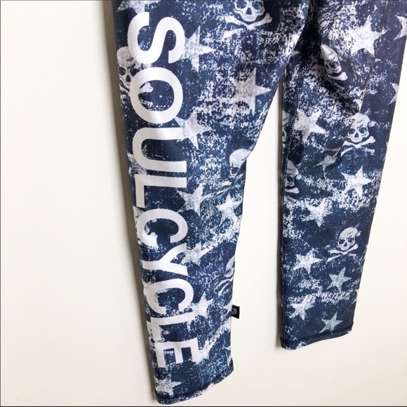 Terez x SoulCycle Stars & Skulls Capri leggings Celestial Blue - Picture 4 of 5